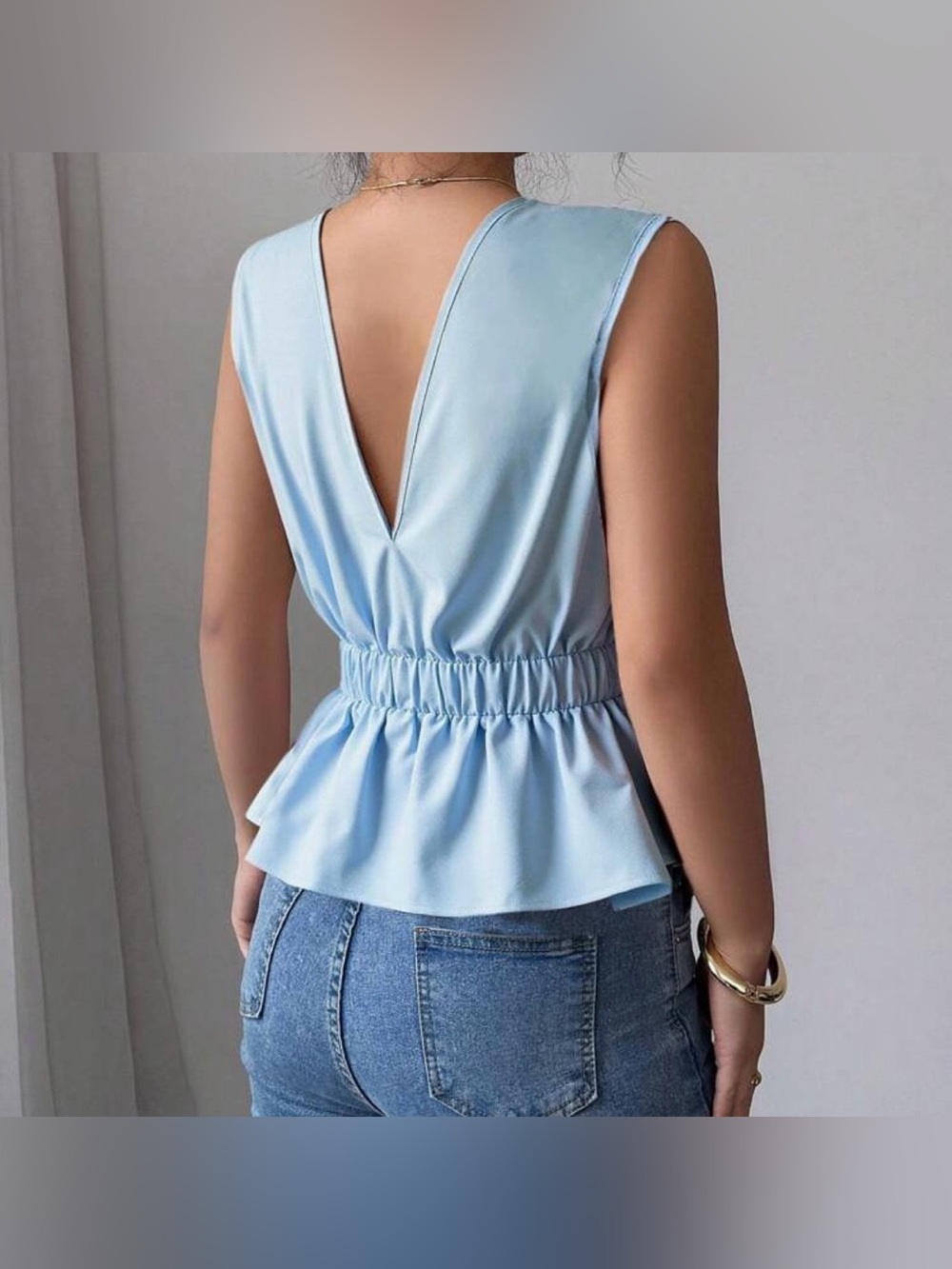 Women’s Floral Embroidered Peplum Camisole - Picture 5 of 5
